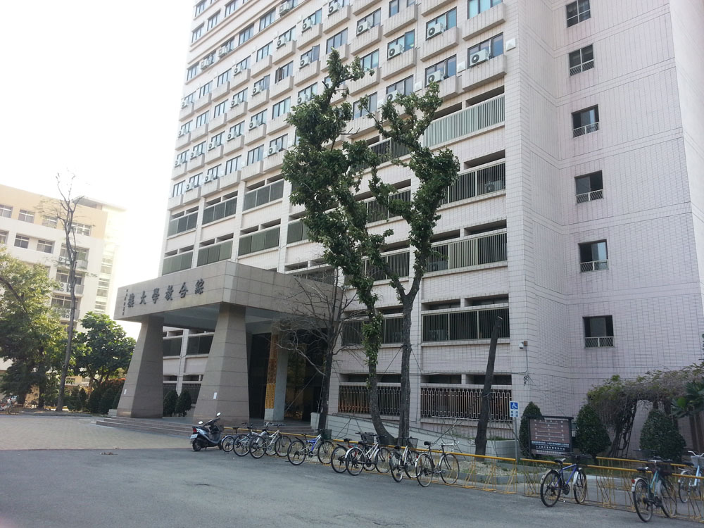 國立中興大學惠蓀堂建築隔熱紙工程